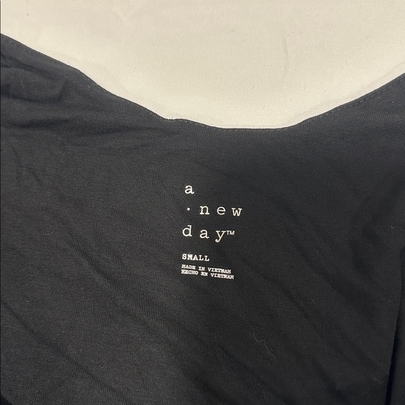 Sold - Picture 3 of 4